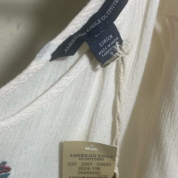 3/$30 American outfitters top - Picture 3 of 3